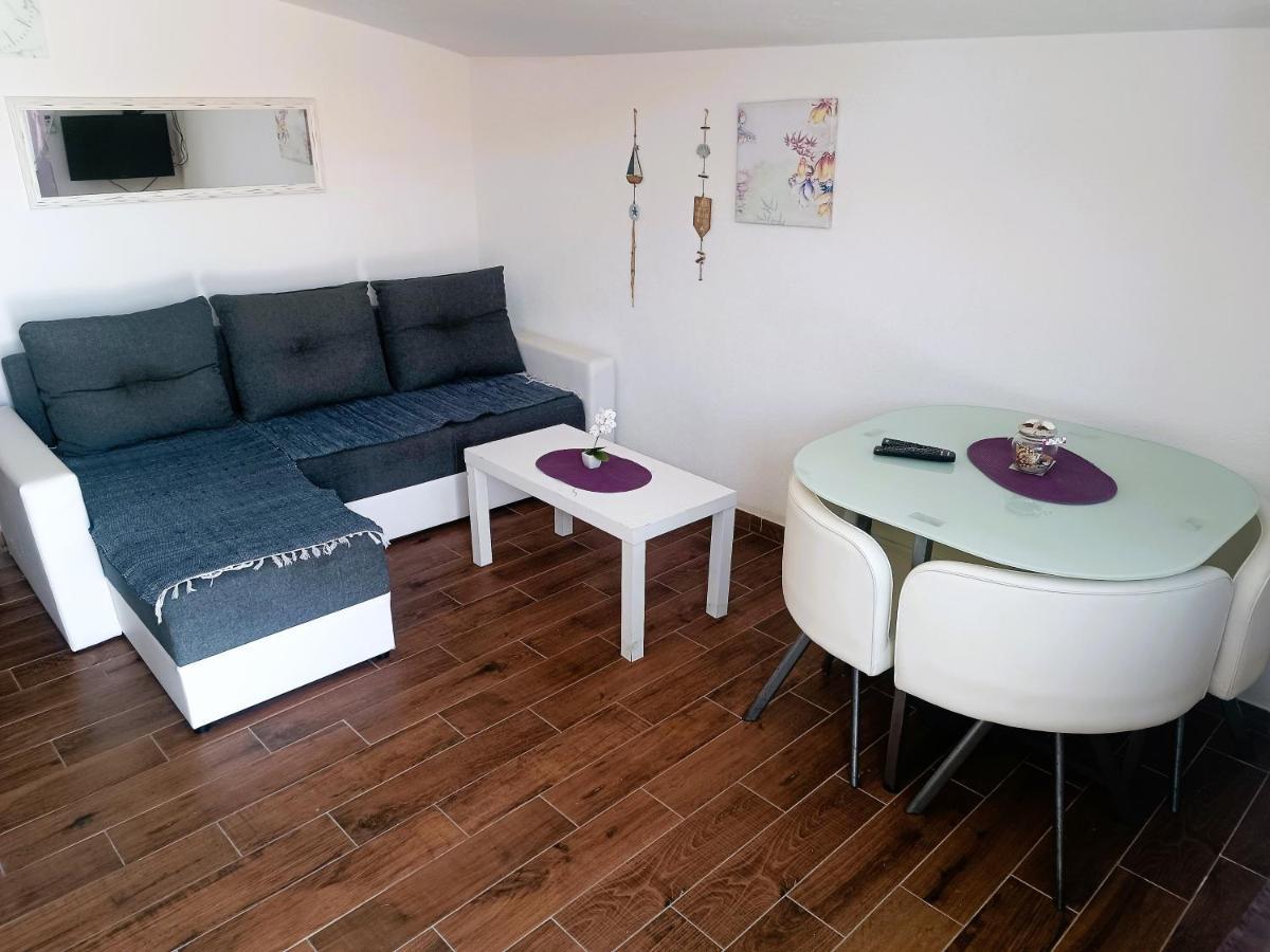 Apartments Babic 50 Meters From The Beach Vir Kültér fotó